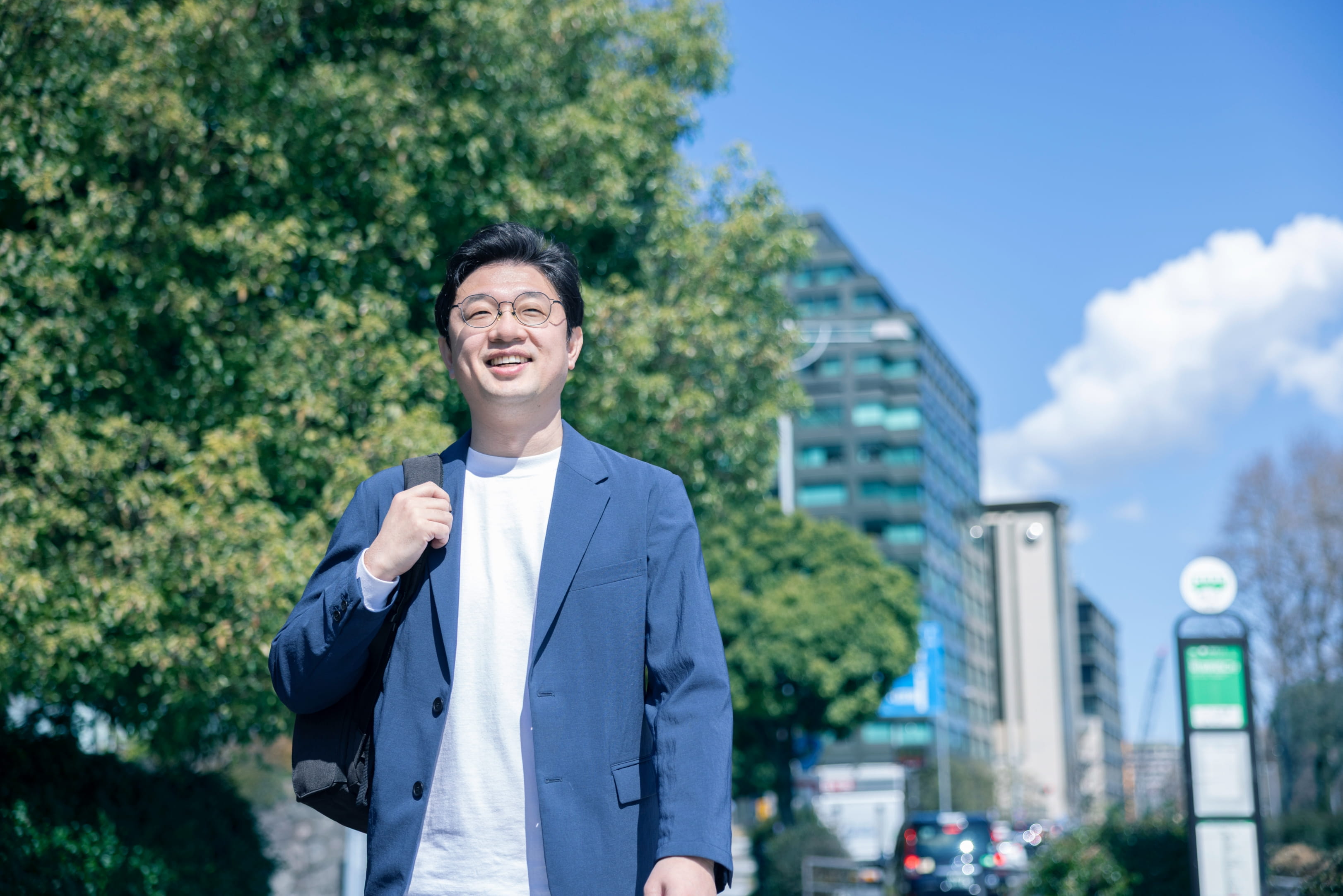 プレゼンテーションを行うビジネスマン